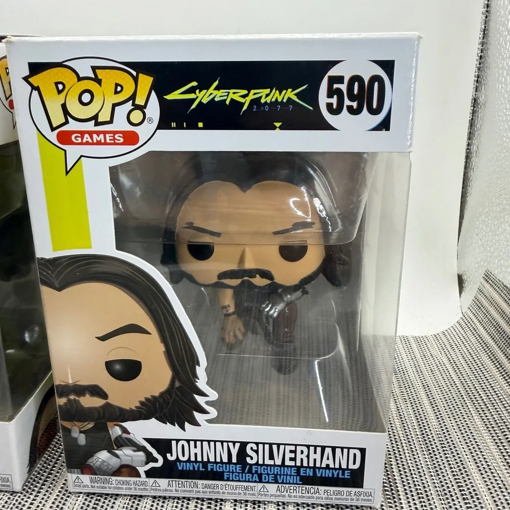 Funko Pop Cyberpunk 2077 Johnny Silverhand 590 & 592 Glow in Dark Exclusive Set